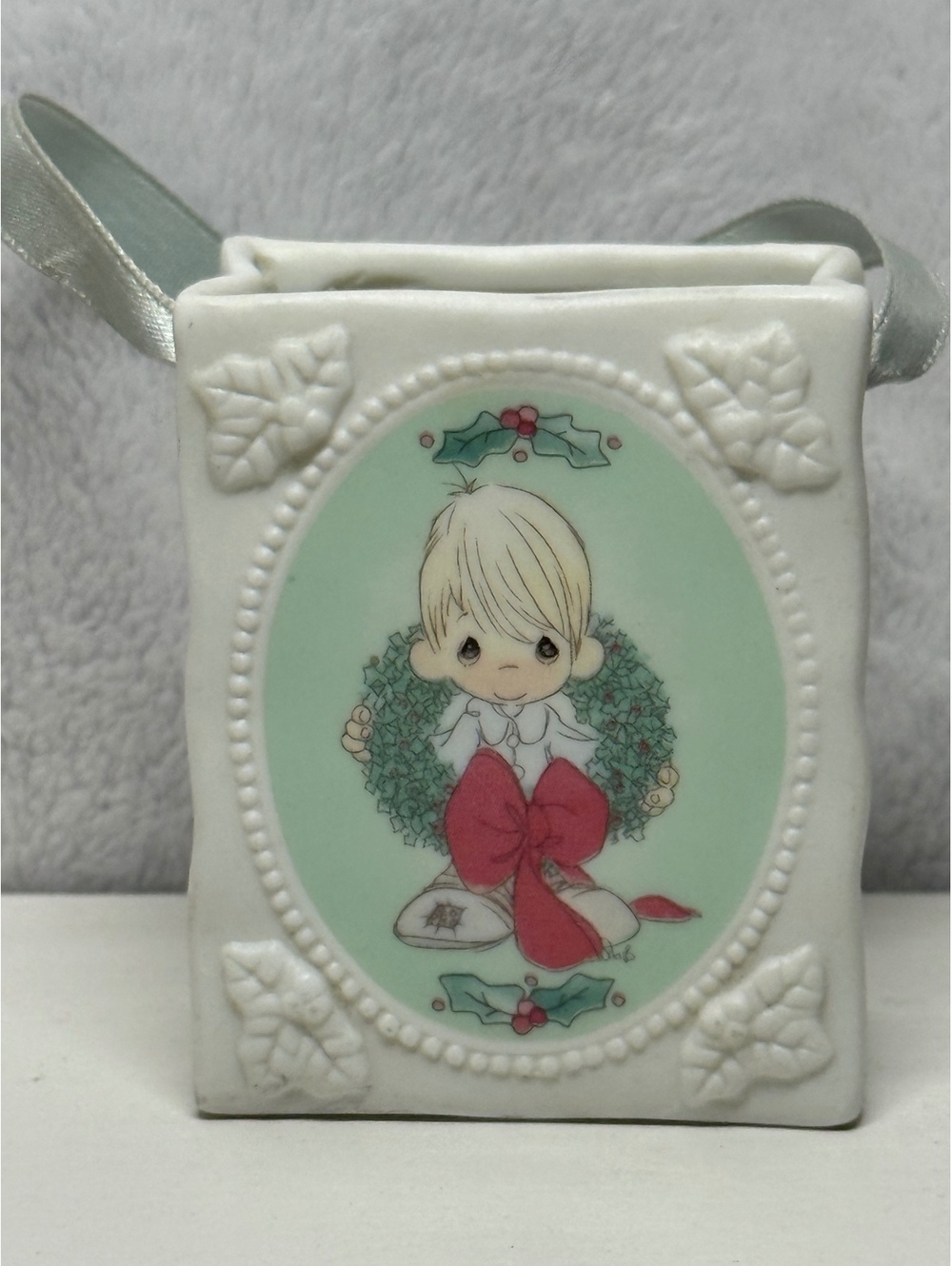 Precious Moments 1994 Christmas Package with Friendship Message